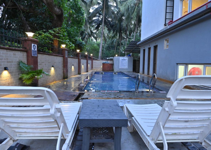 Deluxe Holiday Stay